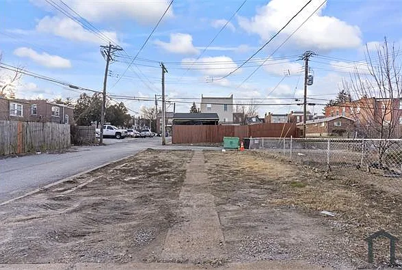 2 bed, $900 — Photo 3