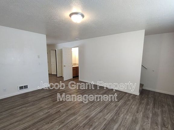 2nd image of 4946 Cole St APT 1