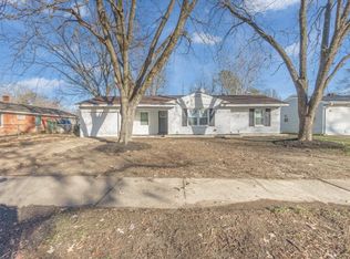 1694 Maxine St, Memphis, TN 38111