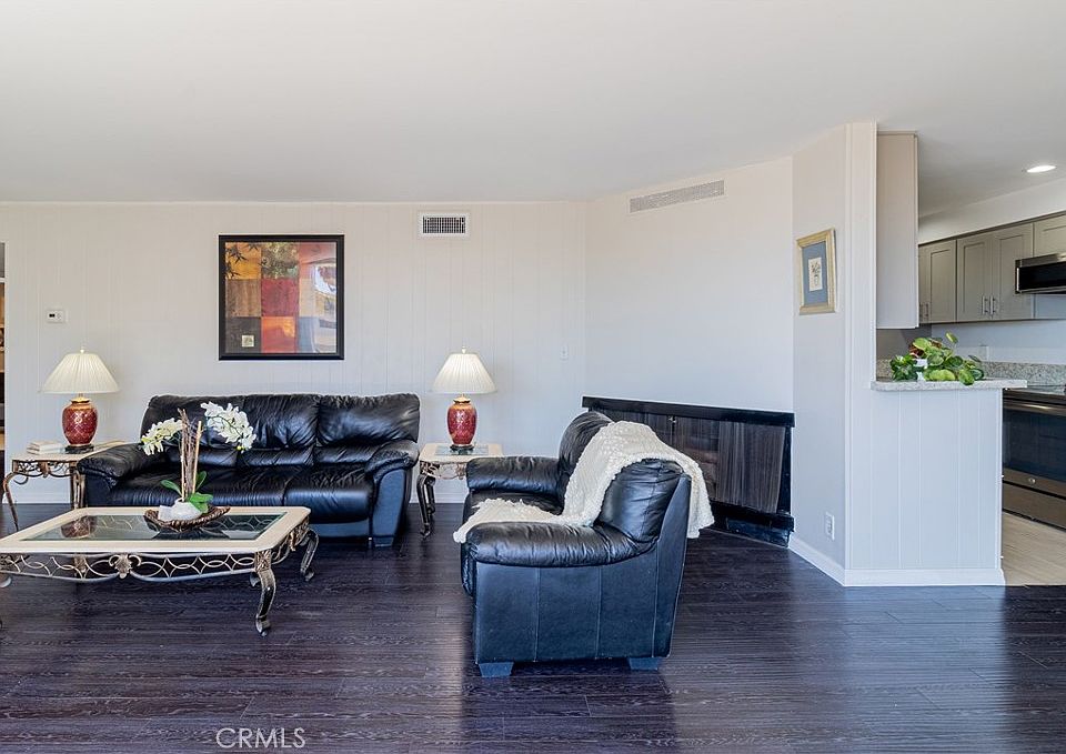 1st image of 2260 N North Cahuenga Blvd #302