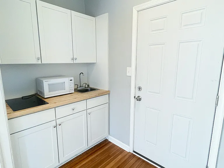 1620 Park Ave #C — Photo 4