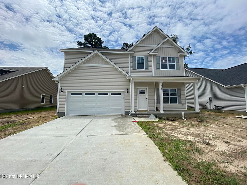 1st image of 219 Sequoia Drive