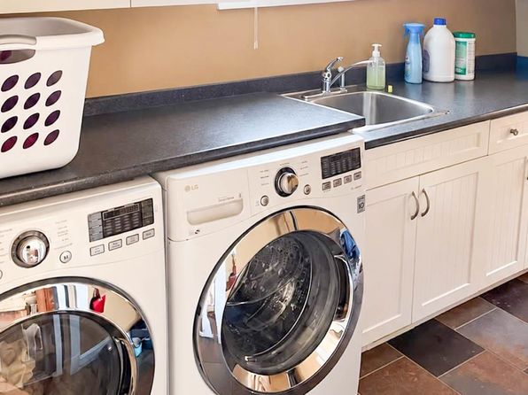 4 bedroom rental in Vancouver — photo 7