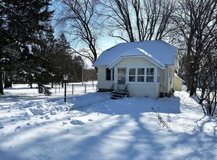210 1st St, Friesland, WI 53935