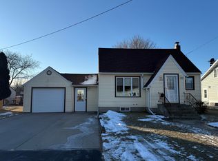 1705 29th Ave, Menominee, MI 49858