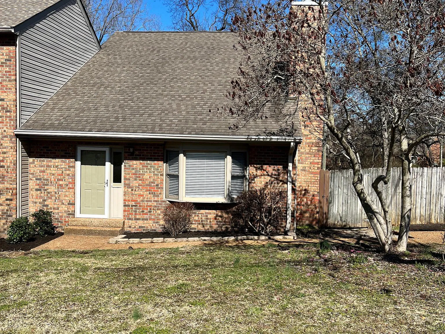 119 Guill Ct — Photo 1
