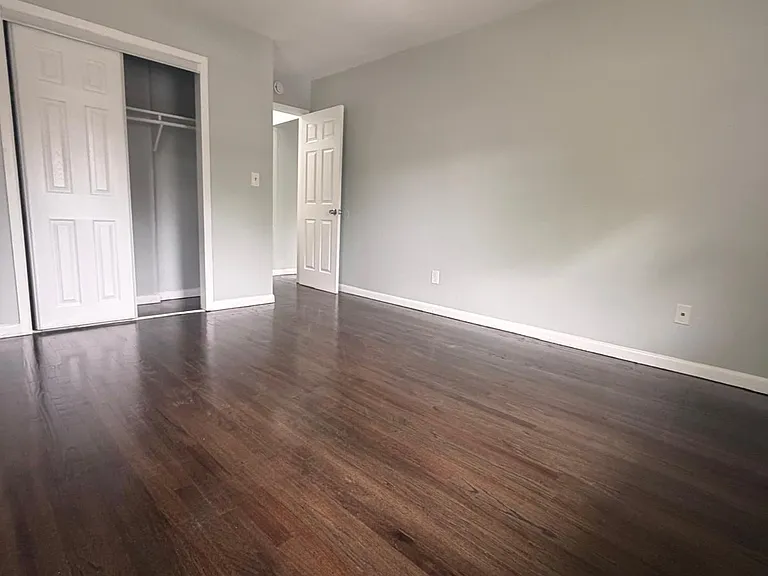 76 Revere St #2R — Photo 6