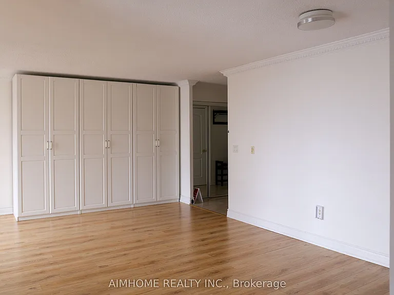 880 Grandview Way #1302 — Photo 4