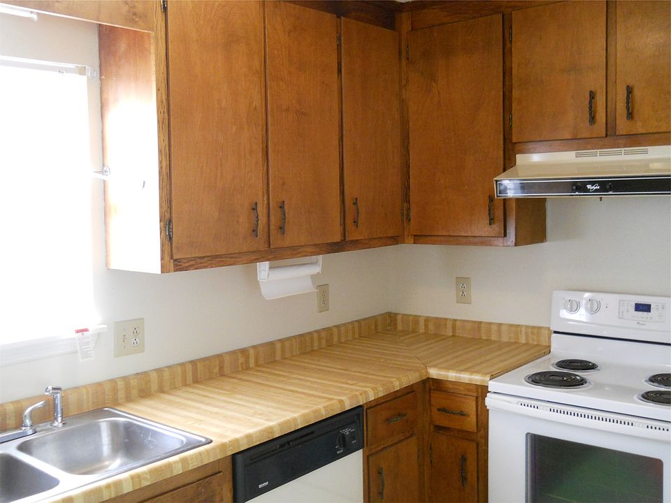 2nd image of 127 Allyson Way