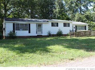 834 Ford Dr, Lowell, NC 28098