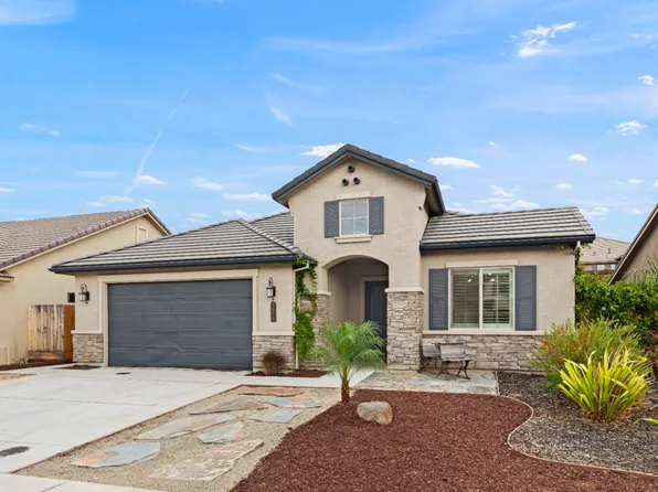 1635 Sunflower Dr, Hollister, CA 95023