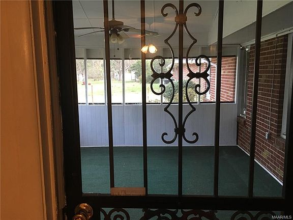 3rd image of 857 Byrne Dr