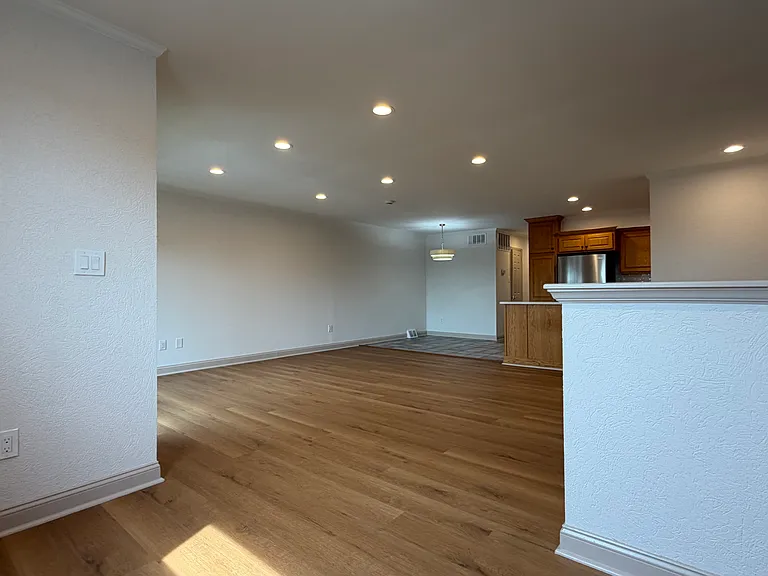 9168 Ellie Dr #B — Photo 11