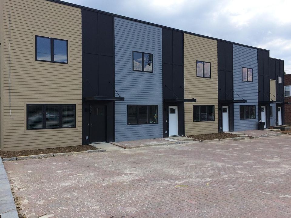 Front of 5 units on backside of building, Willow Ave