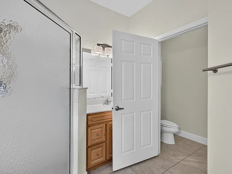 166 Sedona Cir — Photo 22