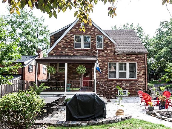 5th image of 201 Parkland Ave
