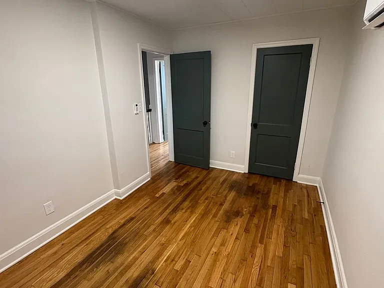 4400 Asbury Ave — Photo 8