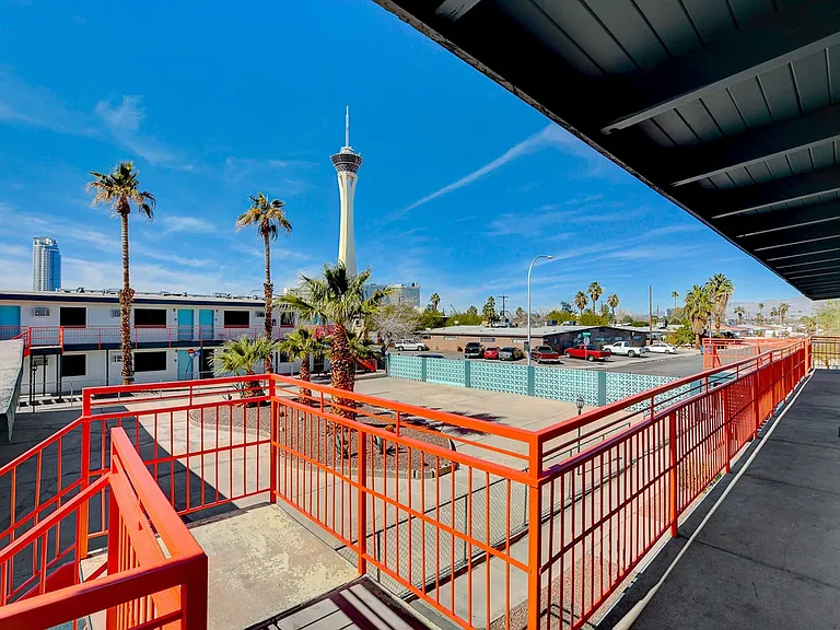 ATMO Sahara, Apartments For Rent in Las Vegas, NV