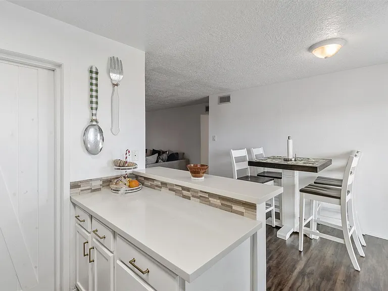 7600 Emmett F Lowry Expy #1102 — Photo 20
