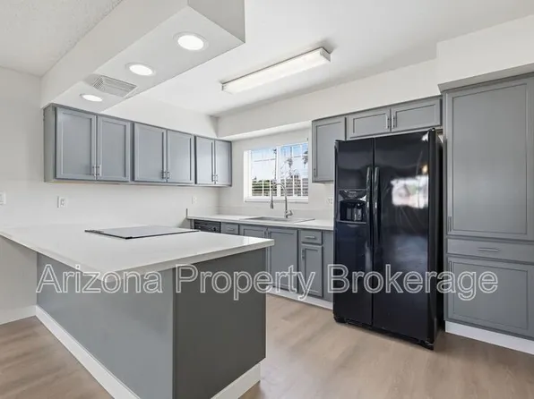 2167 E Palmcroft Dr, Tempe, AZ 85282