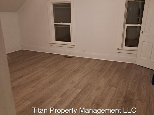 1211 High Ave