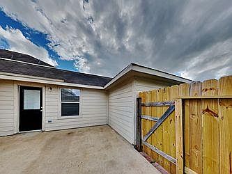 1st image of 6377 Mountain Pines Ln
