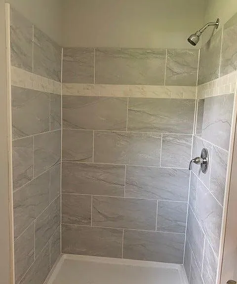 415 W Arial St — Photo 5