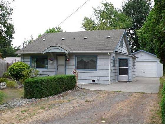 1st image of 1957 11th Ave SE