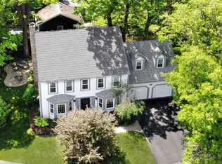 310 Concord Sq, Gurnee, IL 60031