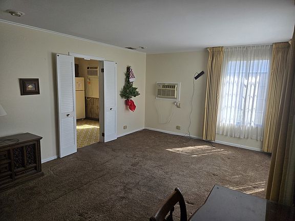2nd image of 17557 Sycamore Dr