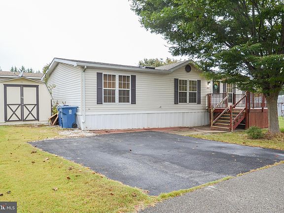 2nd image of 1110 Colt Cir #728