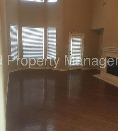 4th image of 2812 Turtle Dove Ln