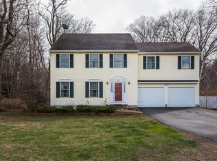 215 Cayenne St, West Springfield, MA 01089