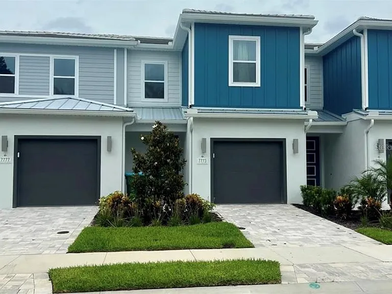 7773 Spectrum Dr — Photo 1