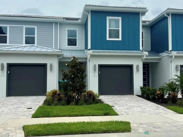 7773 Spectrum Dr, Kissimmee, FL 34747