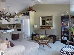 1021 E Lincoln St APT 1, East Tawas, MI 48730