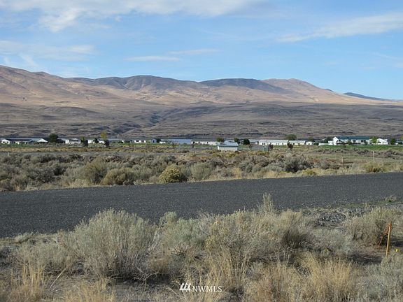 3rd image of 408 N Airport Way