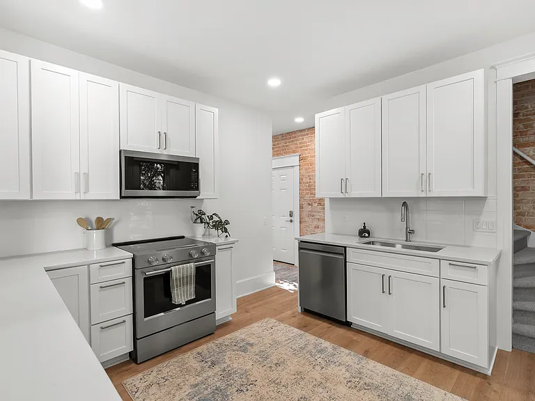920 Wisconsin Ave — Photo 10