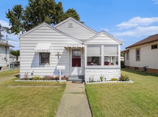 1118 W 8th St, Mishawaka, IN 46544