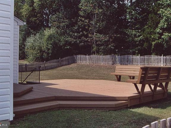 2nd image of 46790 Planters Ct