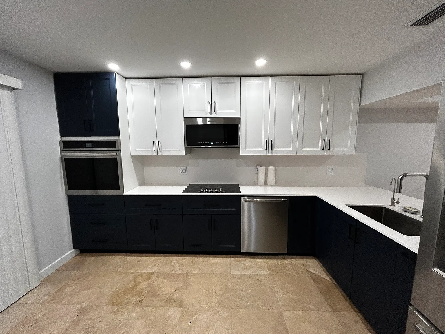 2 bed, 1632 sqft, $2,850 — Photo 3