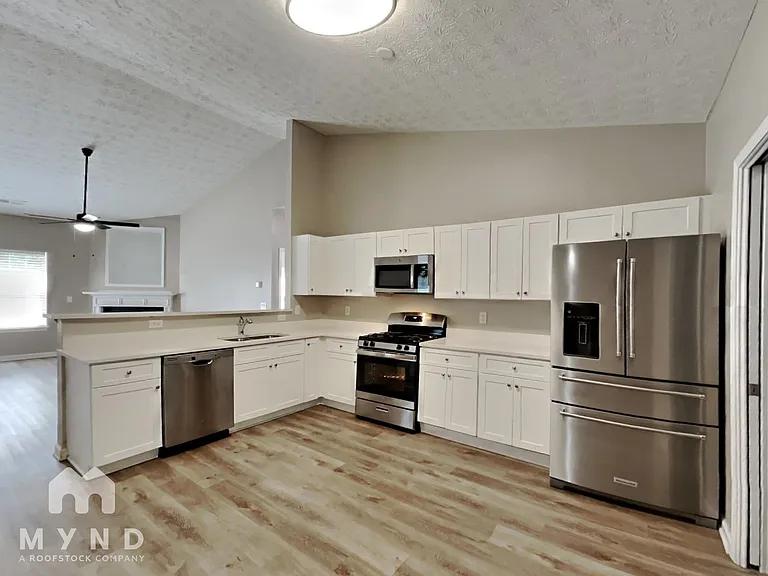 8315 Somerset Way — Photo 2