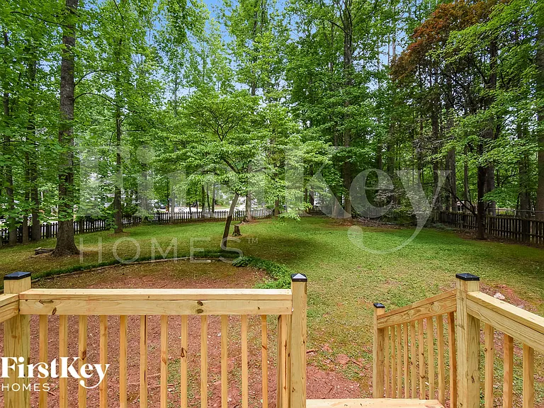 38 Michael Ct — Photo 17