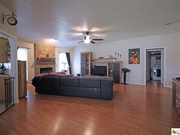 5th image of 9510 Diana Dr