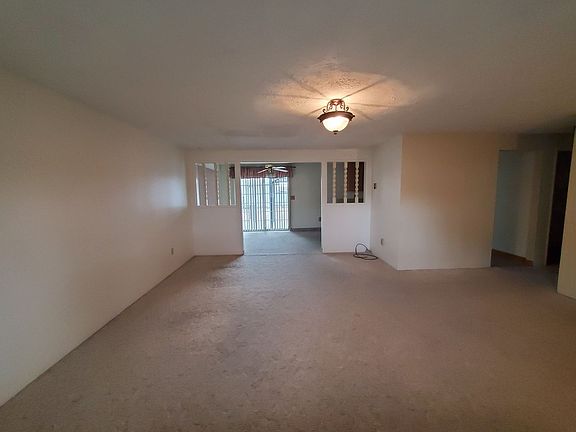 5th image of 5640 Bartlett Ave