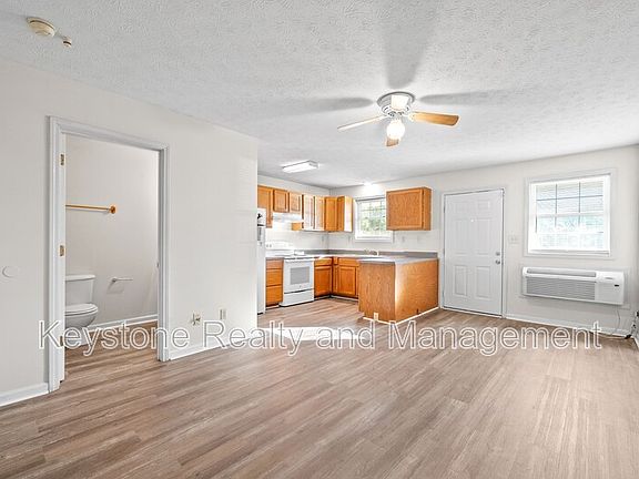 4th image of 280 Thompsonville Ln APT C