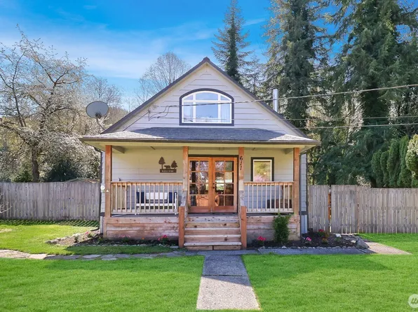 611 Cedar Street, Wilkeson, WA 98396