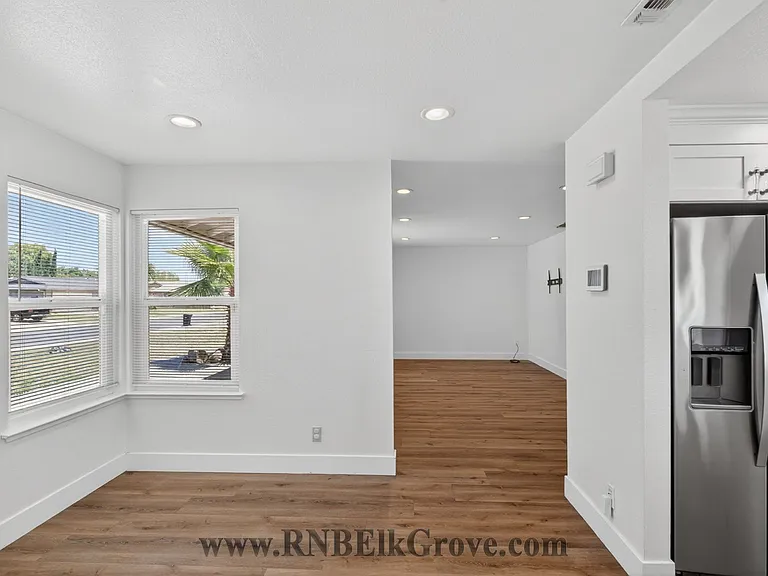 6844 Sandrock Way — Photo 9