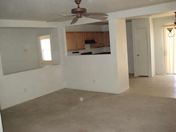 3rd image of 11534 W WINDROSE Avenue