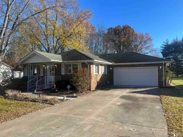 7252 Maplewood Dr, Temperance, MI 48182